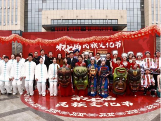 【辉煌20年】湖北恩施学院民族文化艺术节开幕