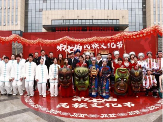 【辉煌20年】湖北恩施学院民族文化艺术节开幕