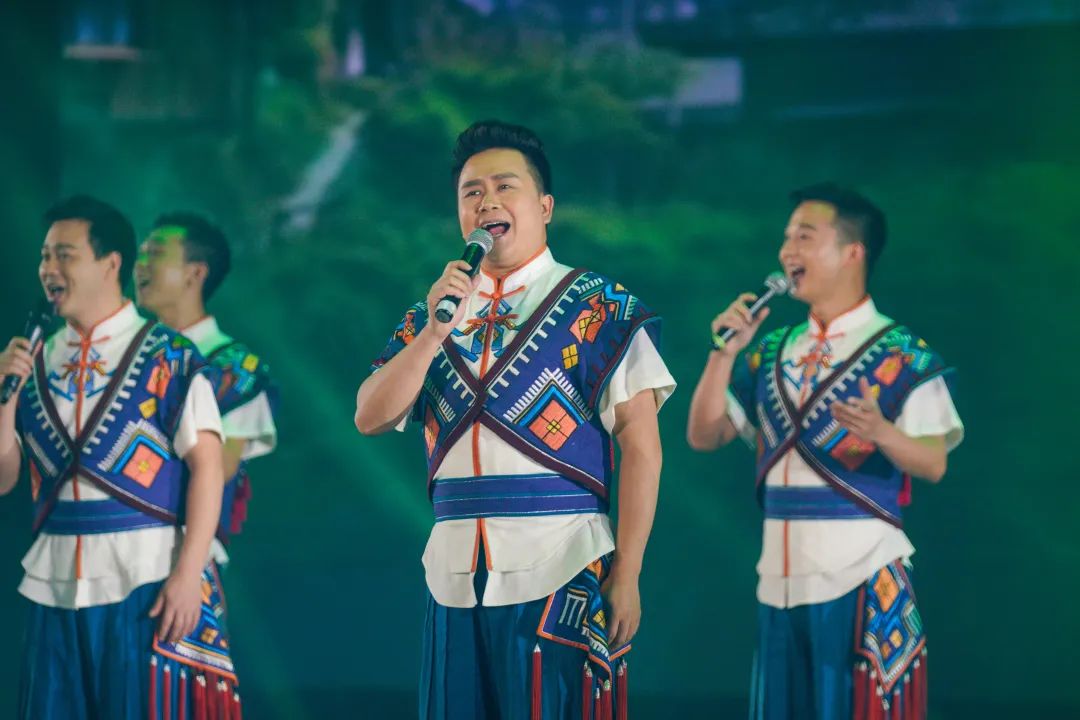 风华 恩施 二十 十周年 十周 周年 校庆 晚会 献给 每一个 一个 学院