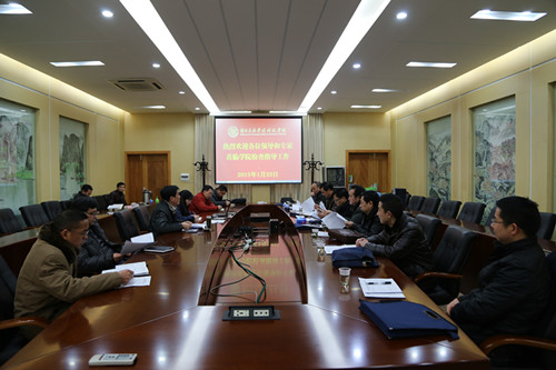 学校考核组对科技学院进行2014年度综合考核