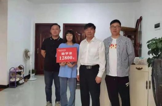 湖北恩施学院：“一个都不能少，绝不让任何一个贫困生辍学！”