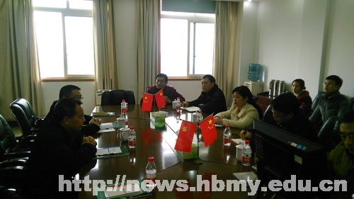 信息工程系赴重庆华伟集团开展产学研合作洽谈