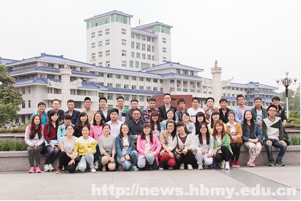 【毕业季】周毅峰老师：让我自豪的学生 让我自豪的班