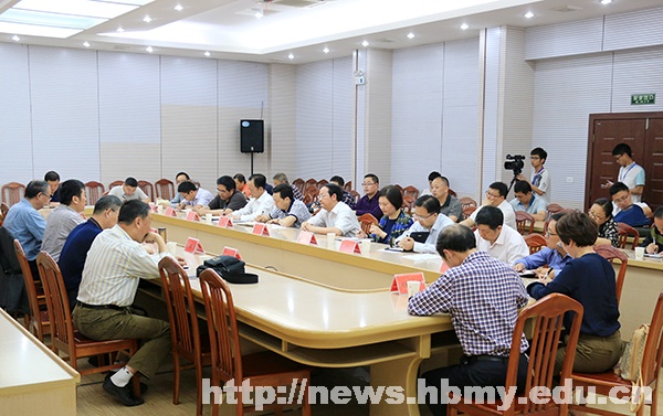 省教育厅副厅长黄俭一行到学校开展履职尽责全面督查实地督导工作