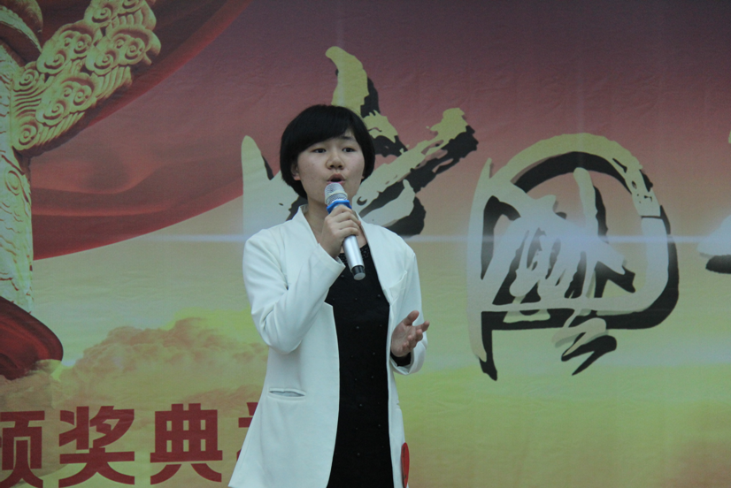 共筑中国梦 毅行青春路----我校举行“自信·中国梦”演讲比赛