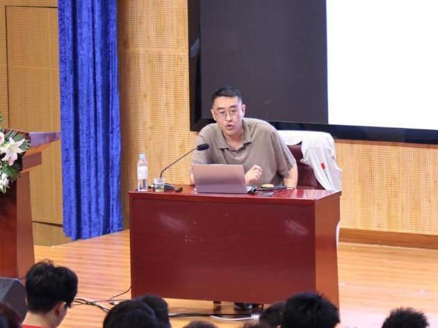 【双至大讲堂】武汉体育学院单曙光教授：青少年篮球训练的科学化探索