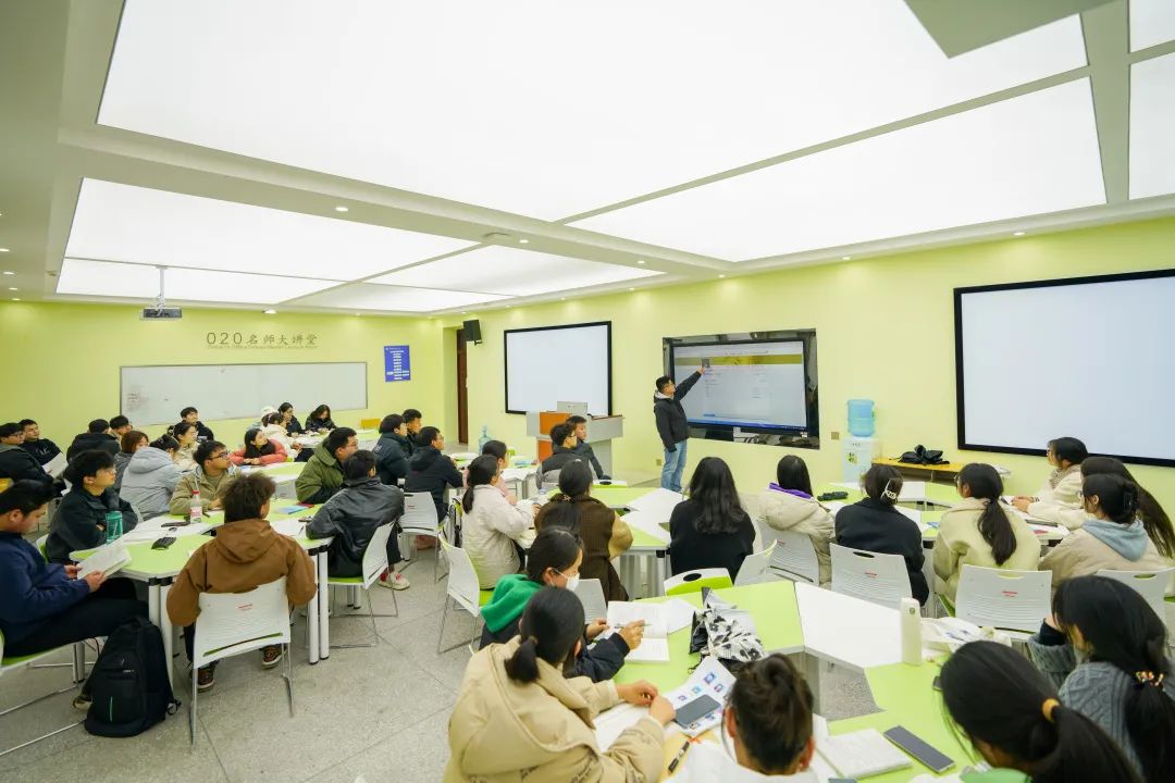 @恩施学院人：在勤奋和细致中，点亮新学期！
