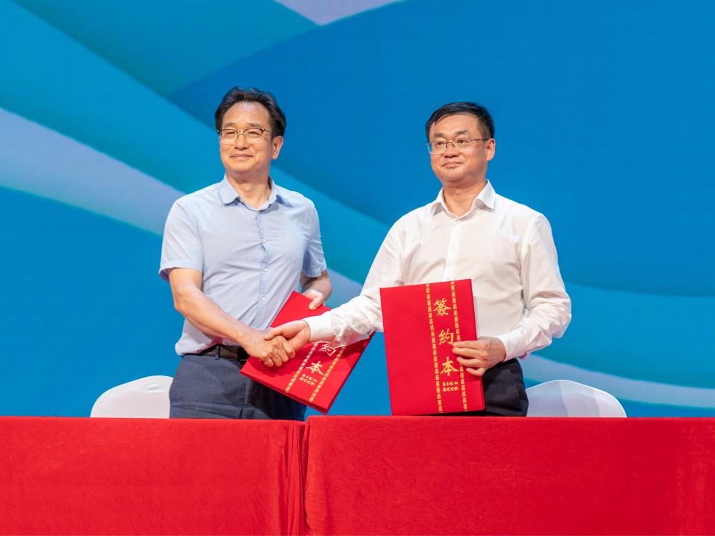 第一临床学院！湖北恩施学院与恩施州中心医院签约