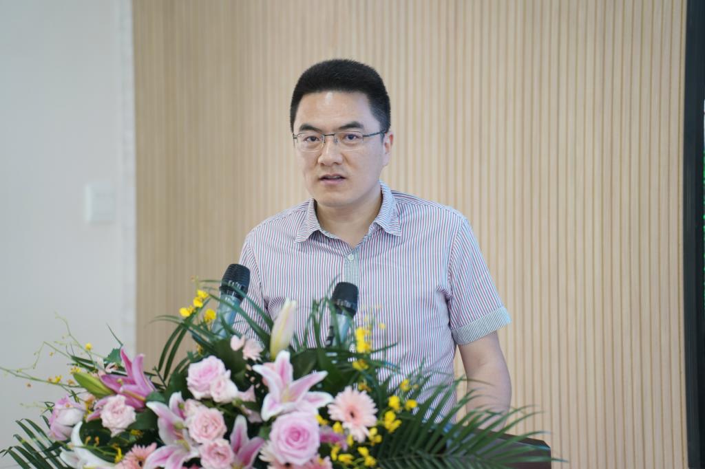 湖北恩施学院 曾繁荣校长 湖北恩施学院 曾繁荣校长